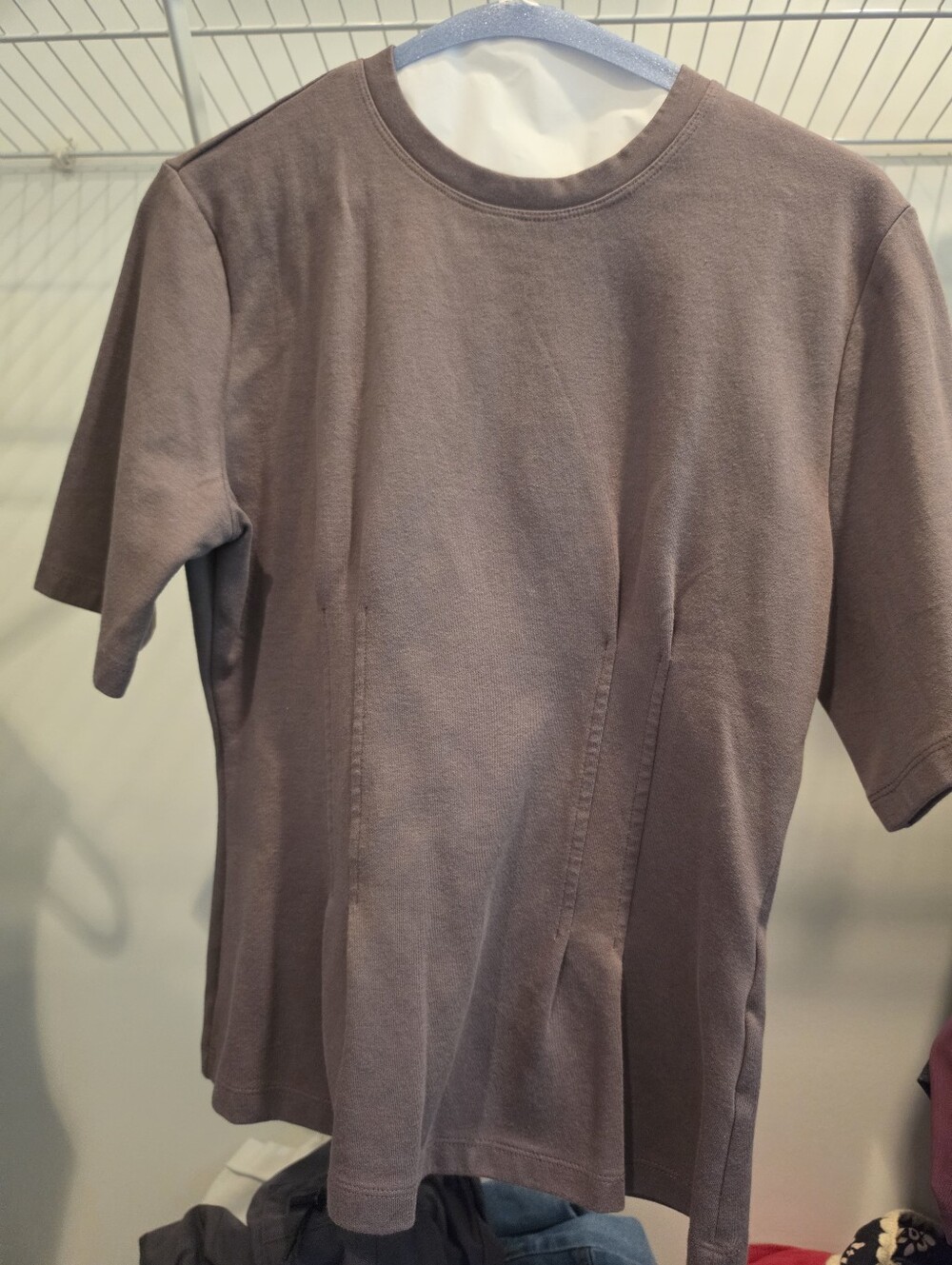 Womens Short Sleeve Crewneck Top - Brown